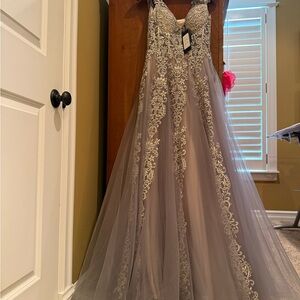 Elegant Gray Lace Evening Gown